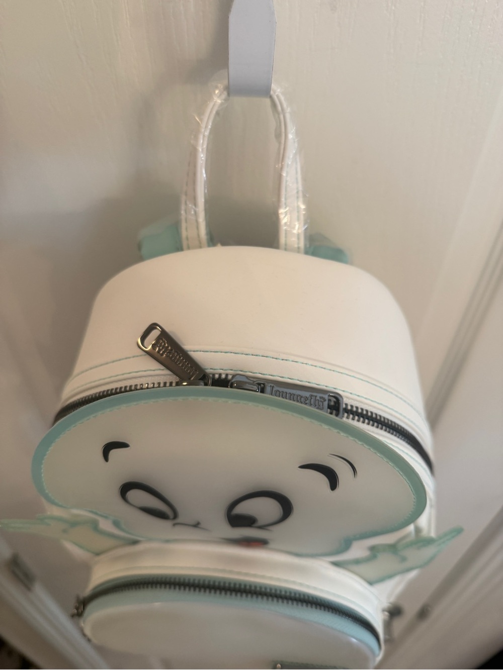 Loungefly Casper Mini Backpack see pics - Picture 5 of 7